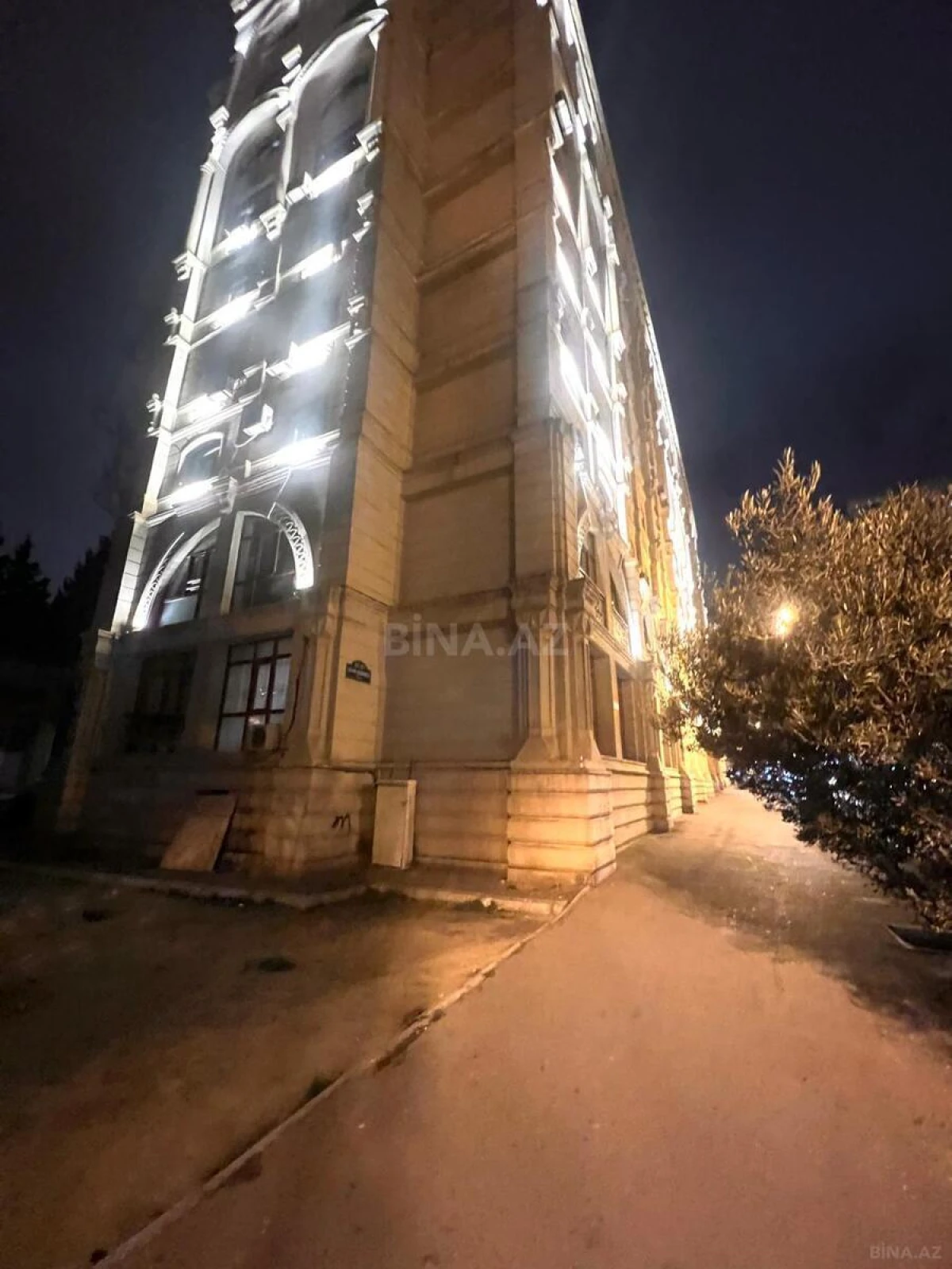 Kirayə verilir obyekt 81 m²