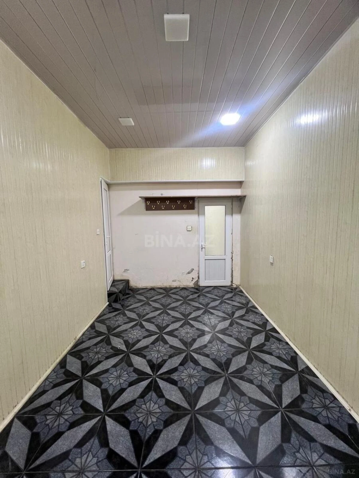 Kirayə verilir obyekt 81 m²