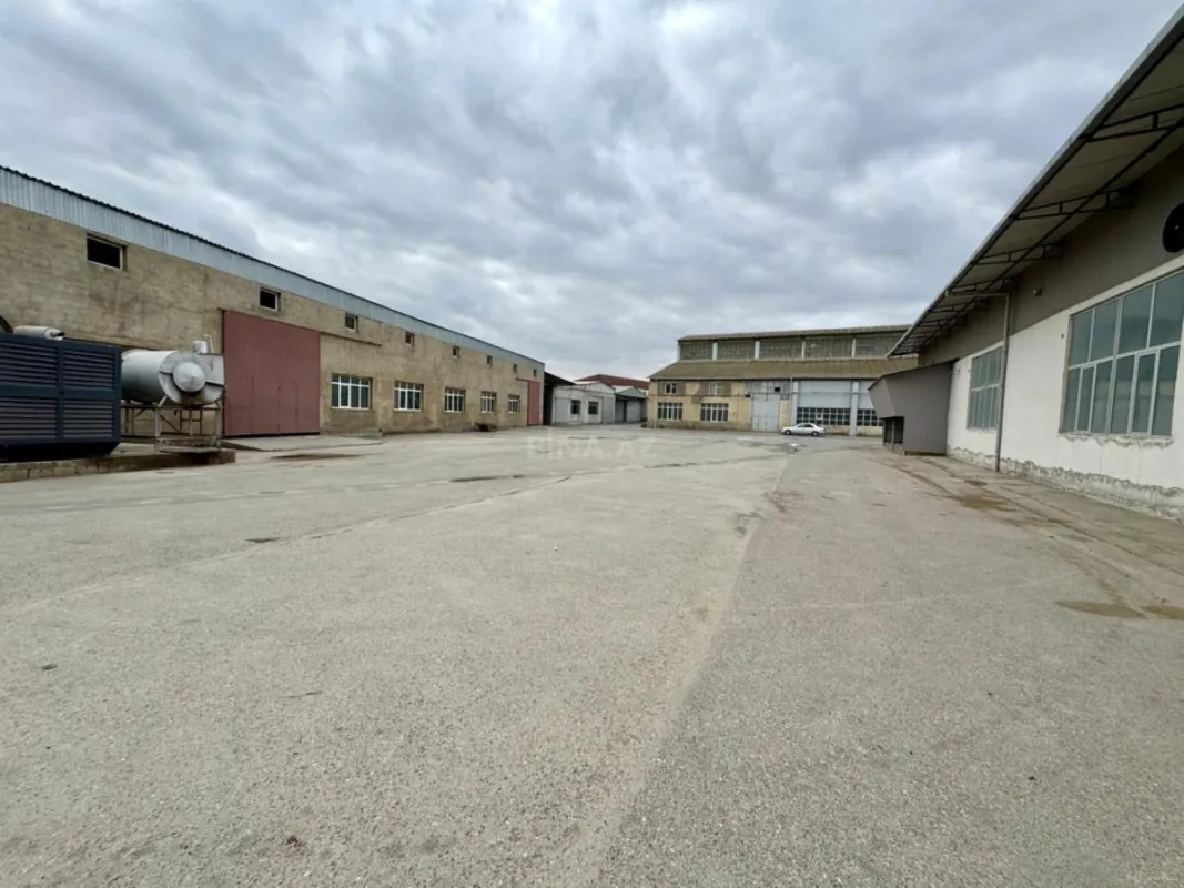 Kirayə verilir obyekt 1700 m²