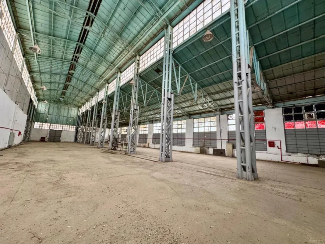 Kirayə verilir obyekt 1700 m²