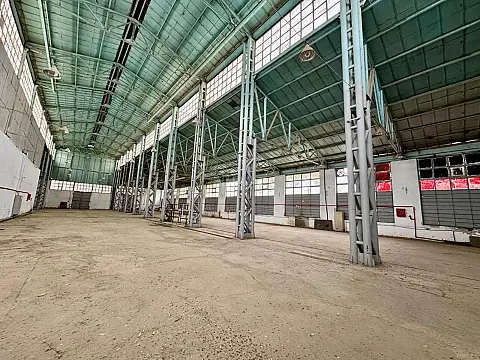 Kirayə verilir obyekt 1700 m²