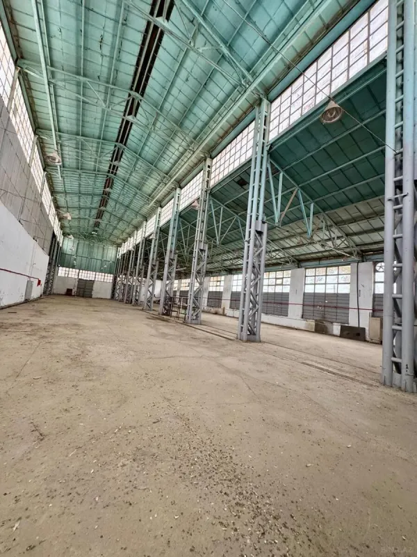 Kirayə verilir obyekt 1700 m²