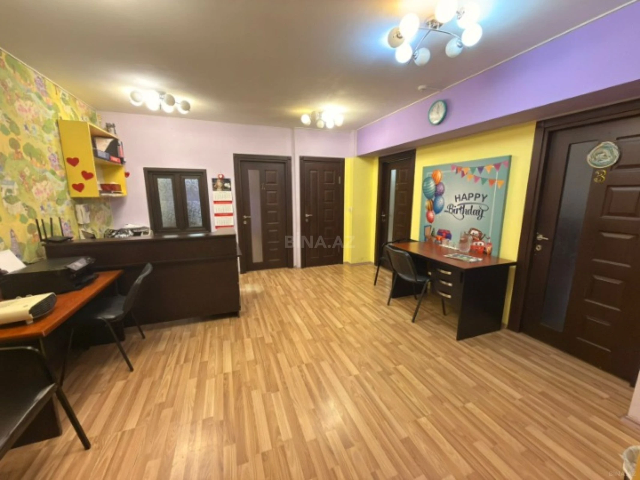 Satılır 4 otaqlı ofis 97 m²