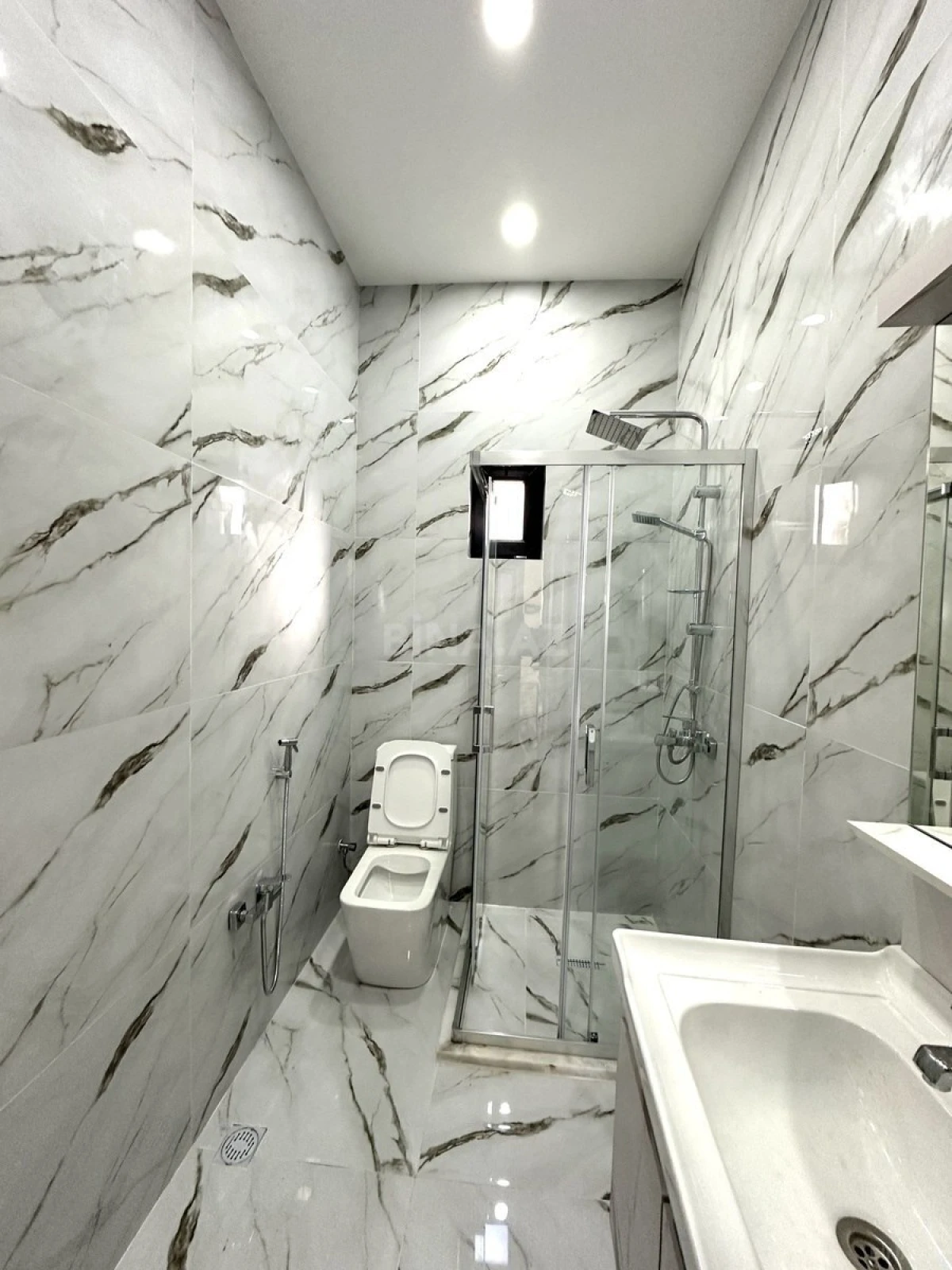 Satılır 4 otaqlı həyət evi 110 m²