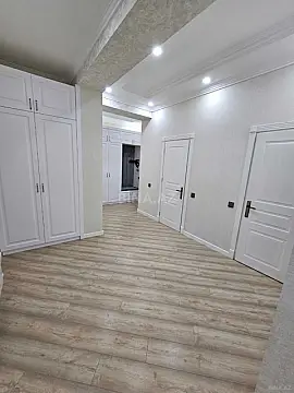 Satılır 3 otaqlı mənzil 129 m²