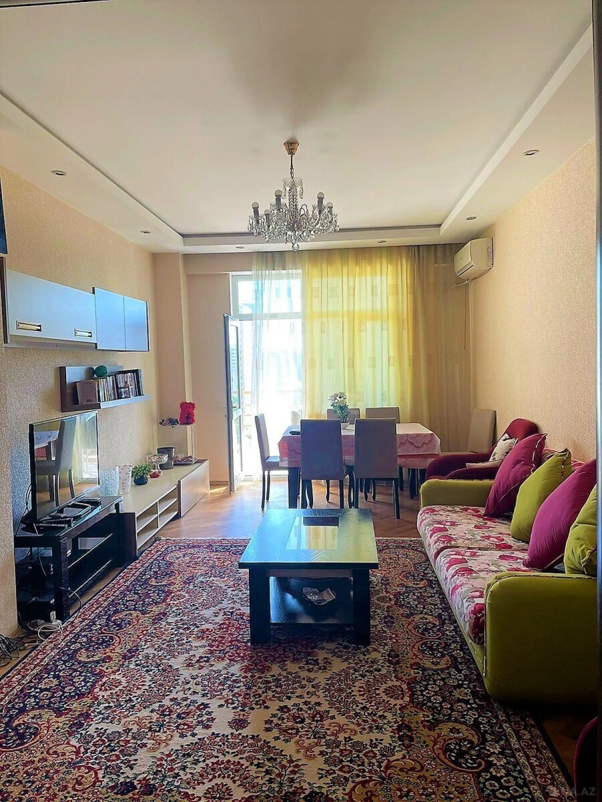 Kirayə verilir 2 otaqlı mənzil 100 m²
