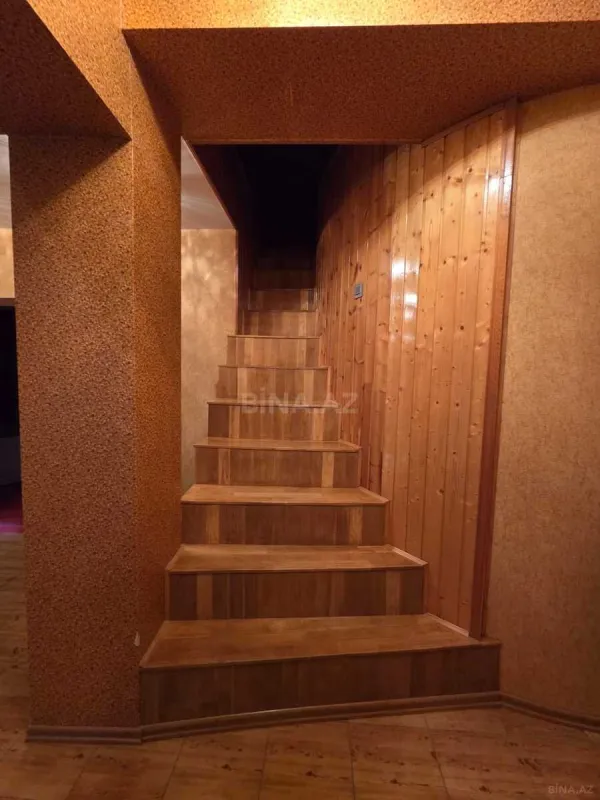 Satılır 4 otaqlı mənzil 170 m²