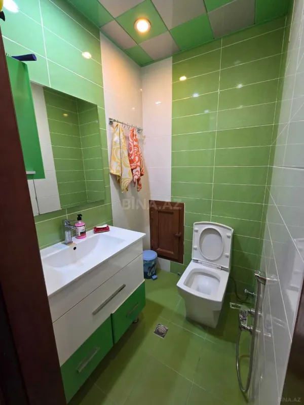 Satılır 4 otaqlı mənzil 170 m²