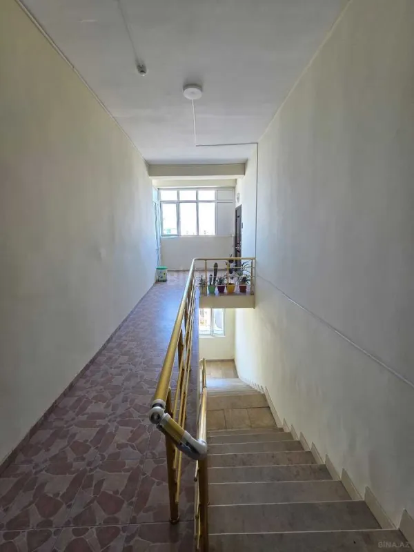 Satılır 4 otaqlı mənzil 170 m²