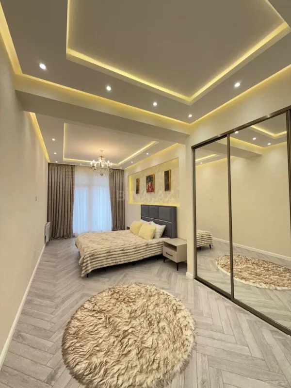Satılır 3 otaqlı mənzil 100 m²