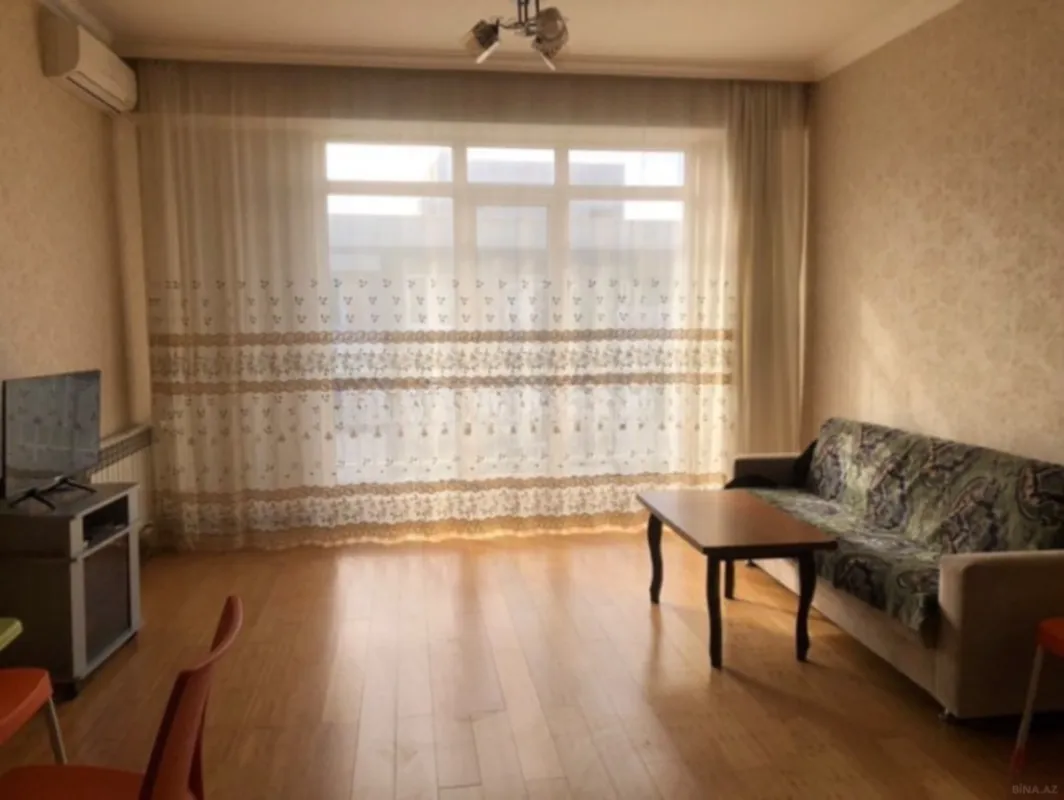 Kirayə verilir 2 otaqlı mənzil 55 m²