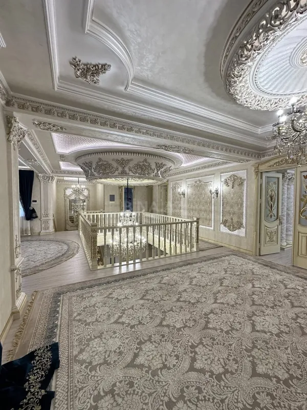 Kirayə verilir 6 otaqlı həyət evi 400 m²