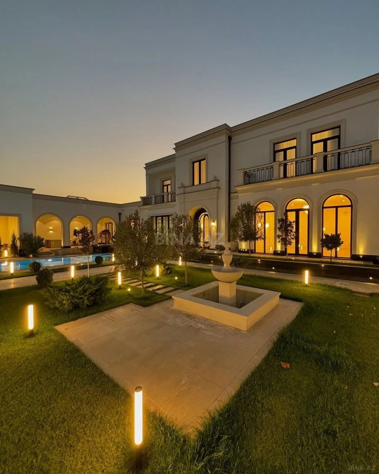 Kirayə verilir 6 otaqlı həyət evi 400 m²