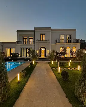 Kirayə verilir 6 otaqlı həyət evi 400 m²