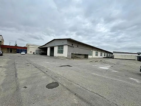 Kirayə verilir obyekt 1700 m²