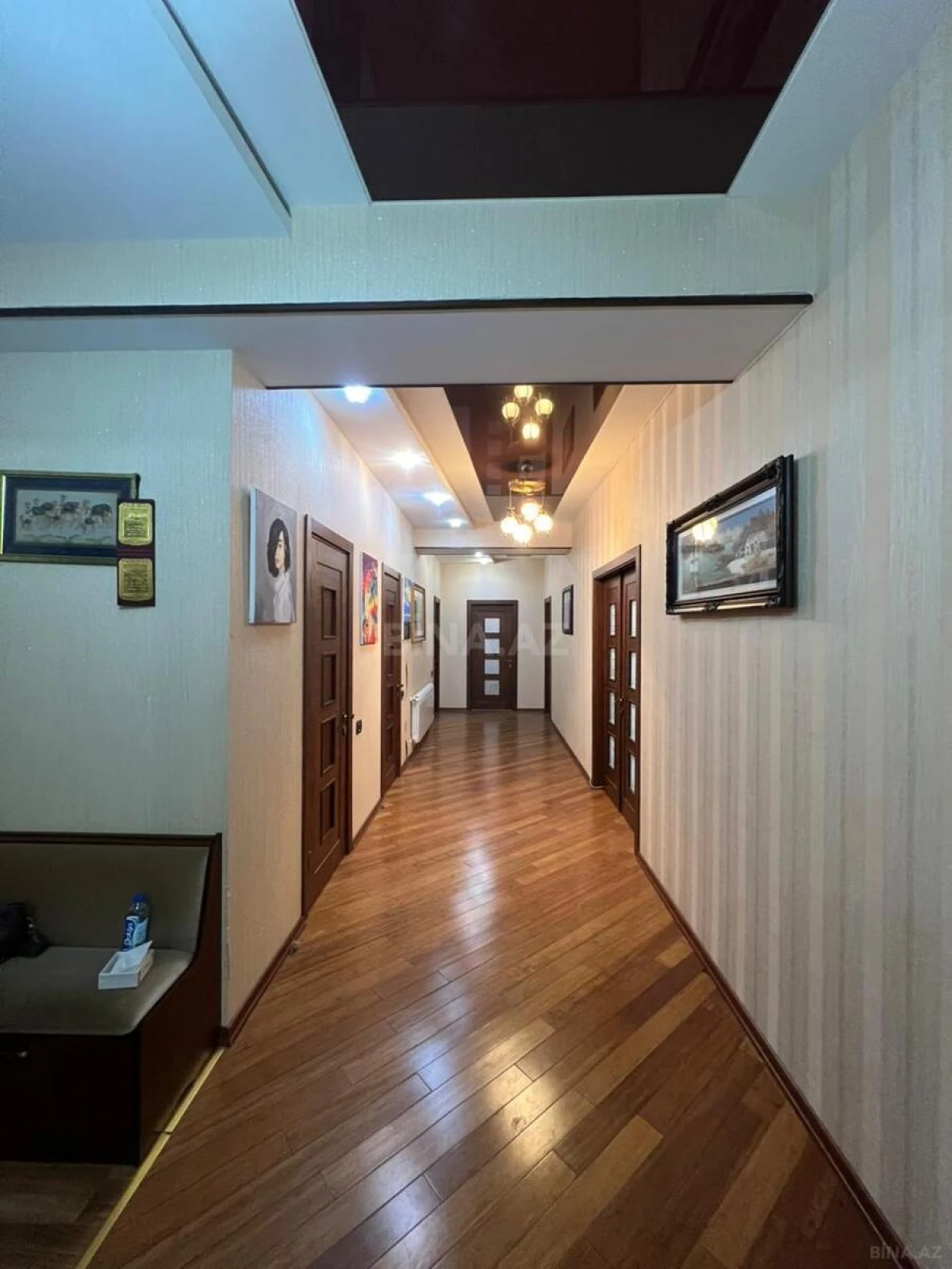 Satılır 4 otaqlı mənzil 200 m²