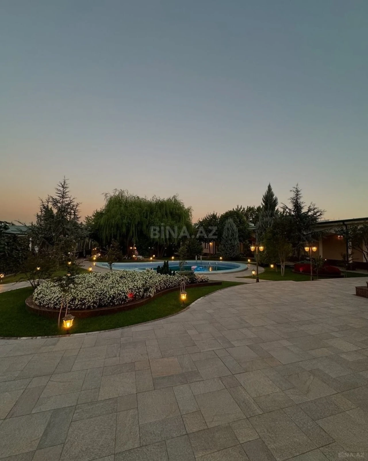 Kirayə verilir 5 otaqlı həyət evi 350 m²