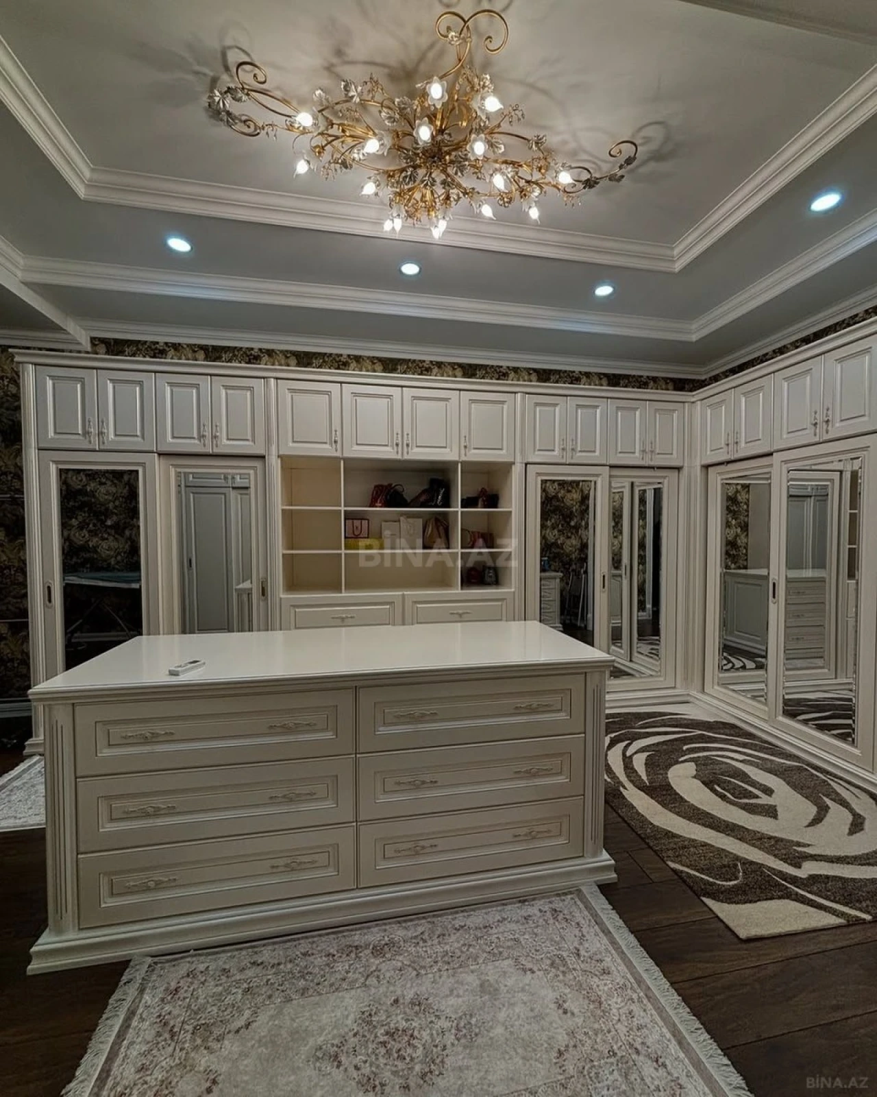 Kirayə verilir 5 otaqlı həyət evi 350 m²