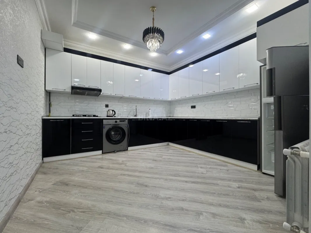 Satılır 2 otaqlı mənzil 88.2 m²