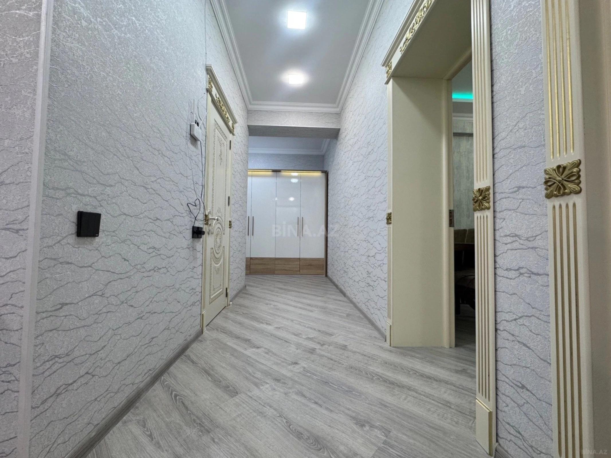 Satılır 2 otaqlı mənzil 88.2 m²