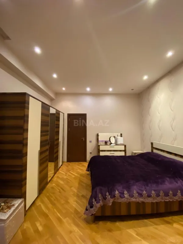 Kirayə verilir 3 otaqlı mənzil 120 m²