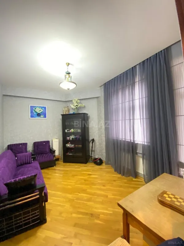 Kirayə verilir 3 otaqlı mənzil 120 m²