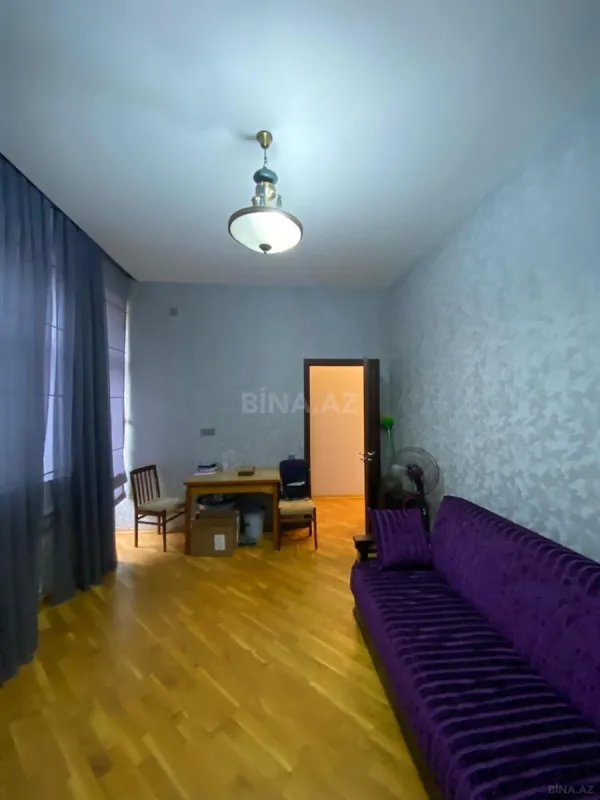 Kirayə verilir 3 otaqlı mənzil 120 m²