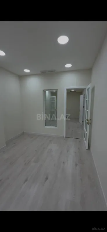 Kirayə verilir 3 otaqlı ofis 112 m²
