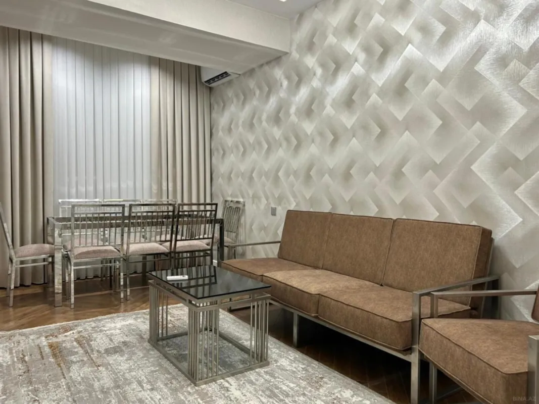 Kirayə verilir 2 otaqlı mənzil 75 m²