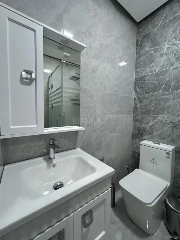 Kirayə verilir 2 otaqlı mənzil 75 m²