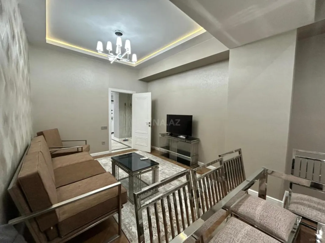 Kirayə verilir 2 otaqlı mənzil 75 m²