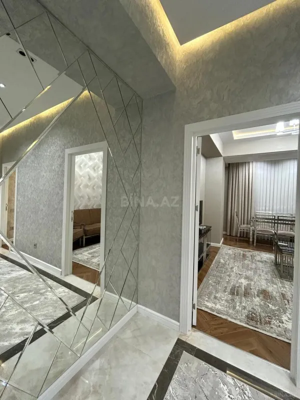 Kirayə verilir 2 otaqlı mənzil 75 m²