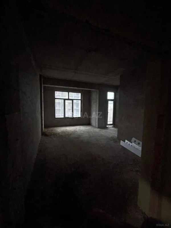 Satılır 2 otaqlı mənzil 110 m²