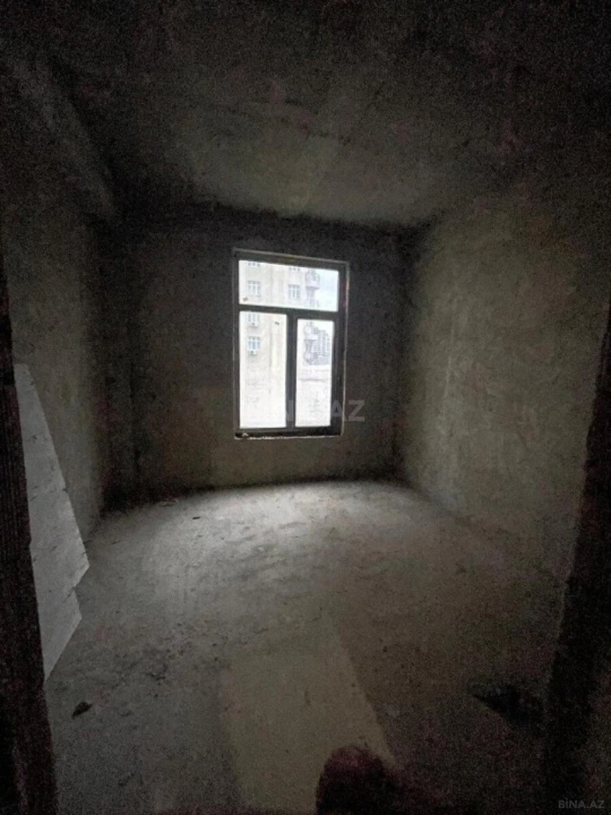 Satılır 2 otaqlı mənzil 110 m²