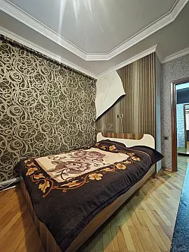 Satılır 2 otaqlı mənzil 58 m²