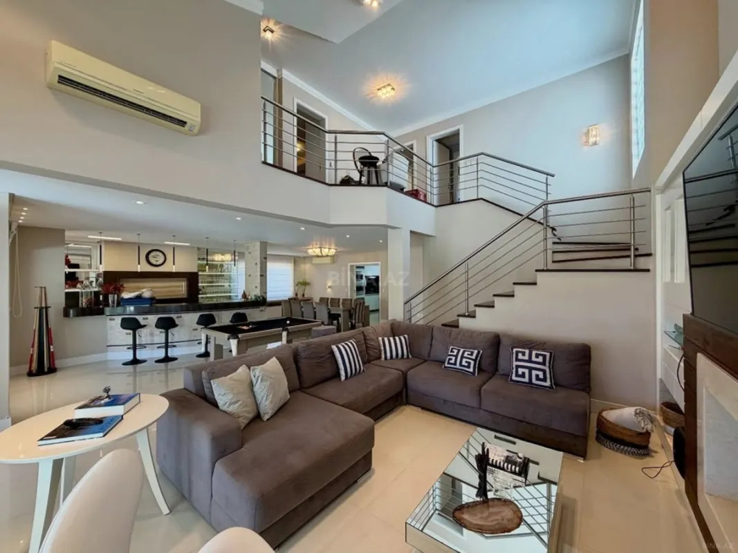 Kirayə verilir 5 otaqlı həyət evi 260 m²