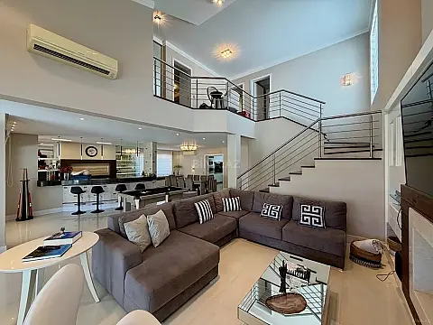 Kirayə verilir 5 otaqlı həyət evi 260 m²