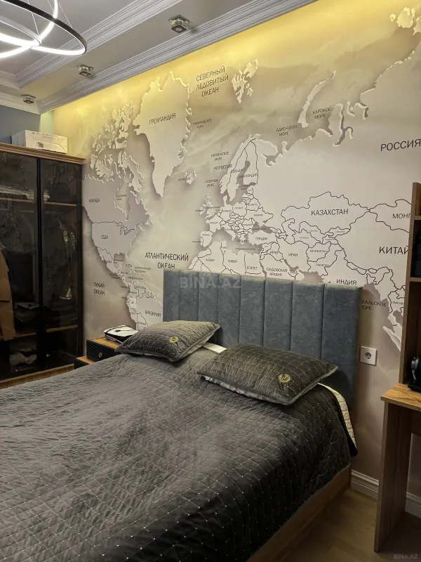 Satılır 3 otaqlı mənzil 181 m²