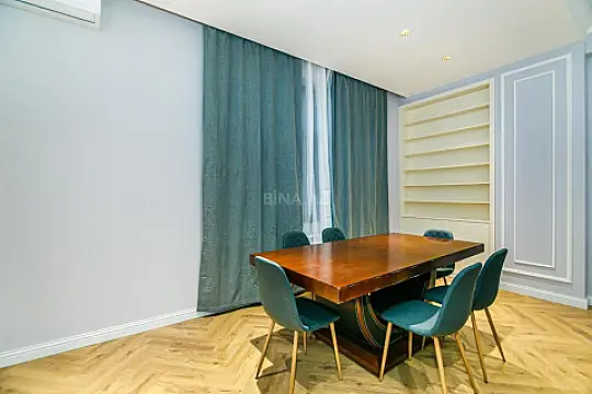 Kirayə verilir 3 otaqlı mənzil 140 m²