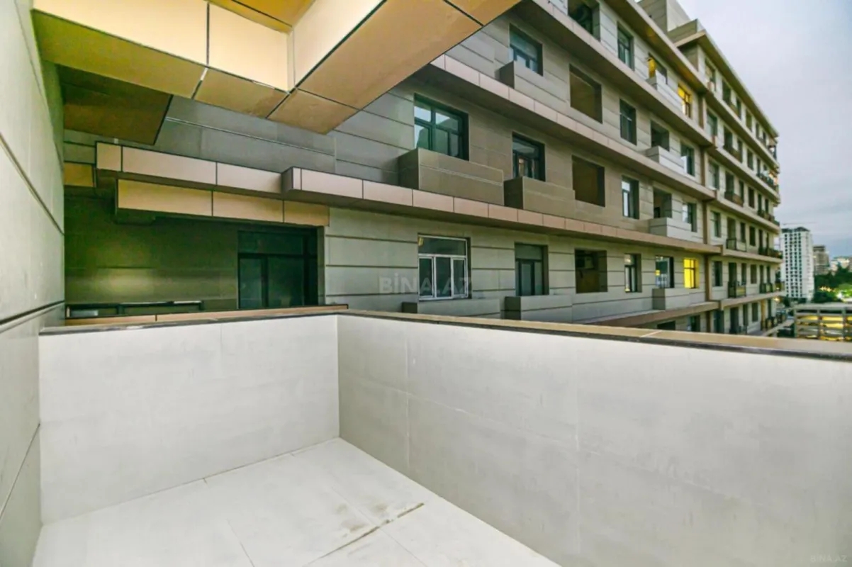 Kirayə verilir 3 otaqlı mənzil 140 m²