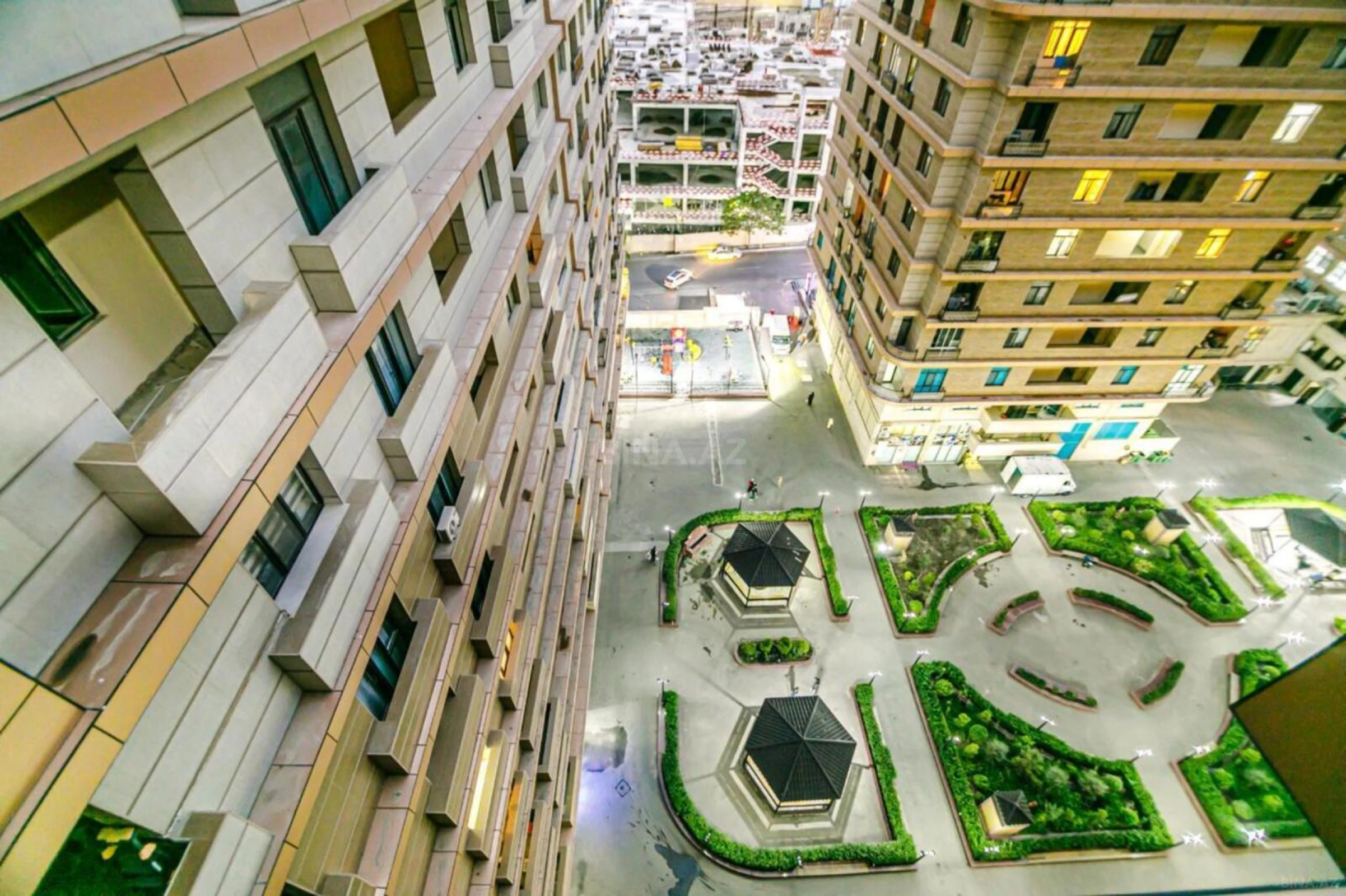 Kirayə verilir 3 otaqlı mənzil 140 m²