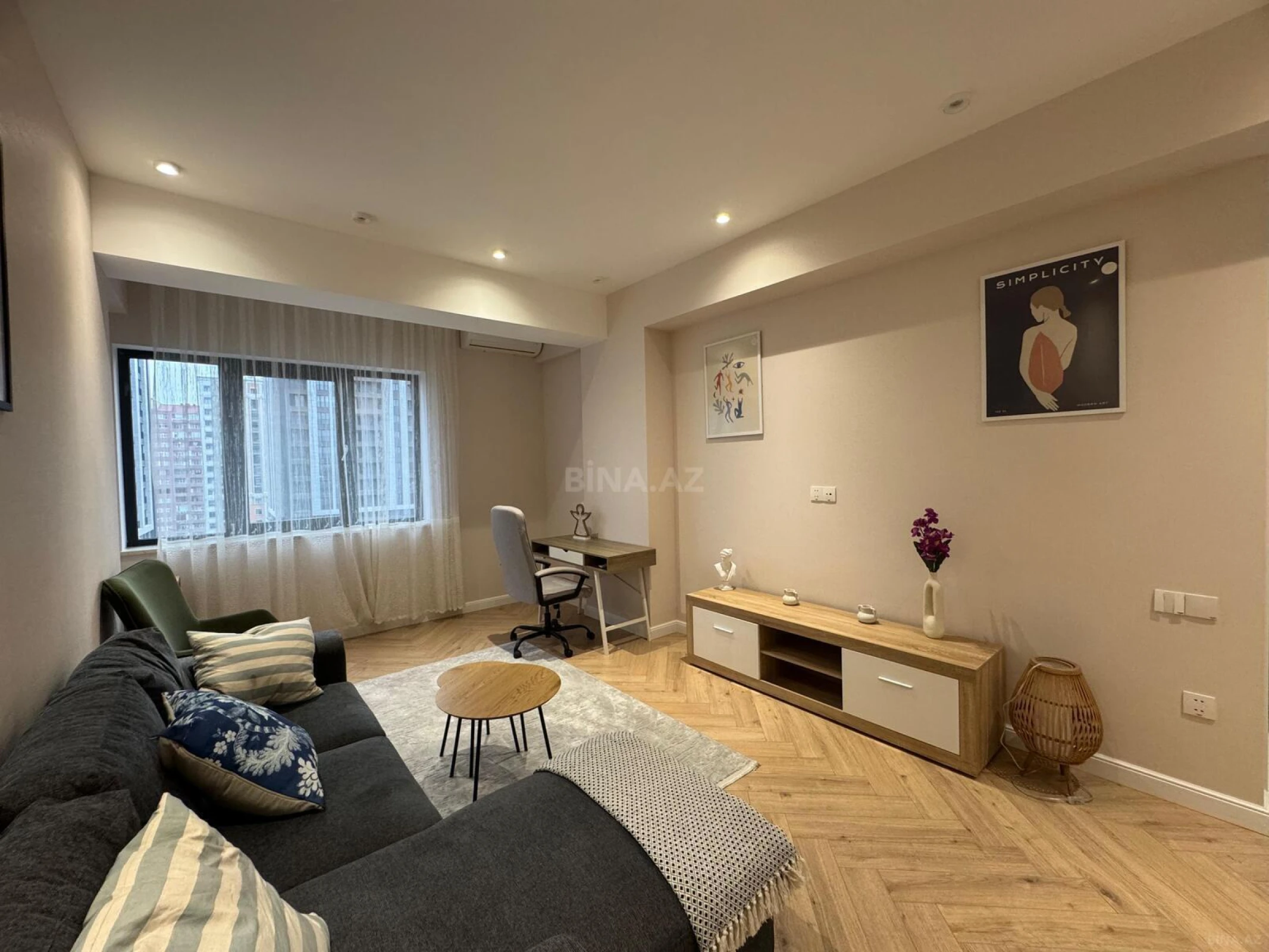 Kirayə verilir 2 otaqlı mənzil 70 m²