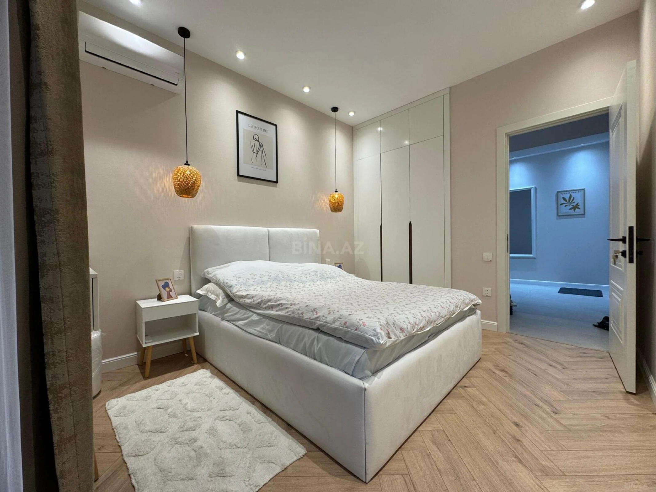 Kirayə verilir 2 otaqlı mənzil 70 m²