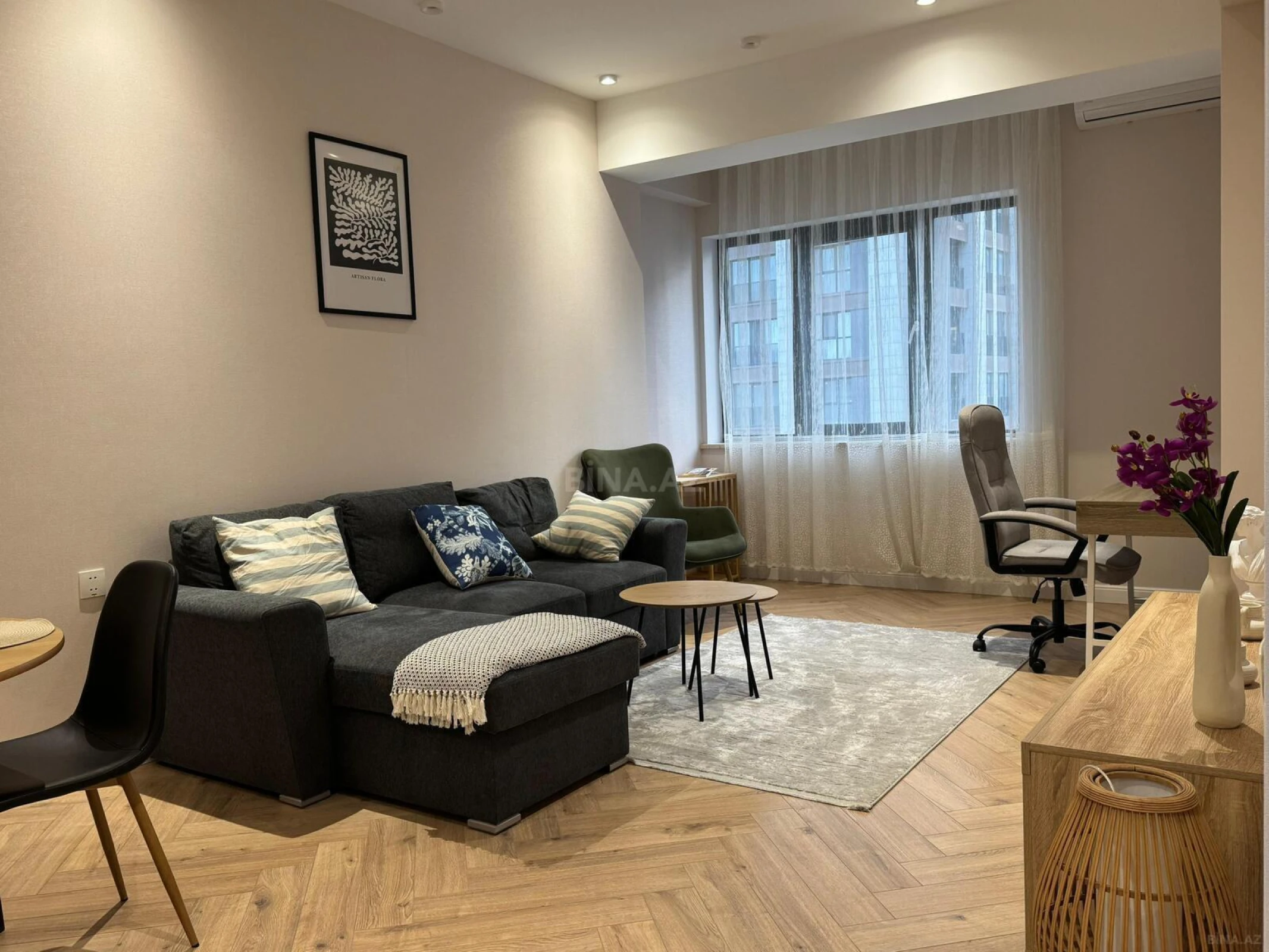 Kirayə verilir 2 otaqlı mənzil 70 m²