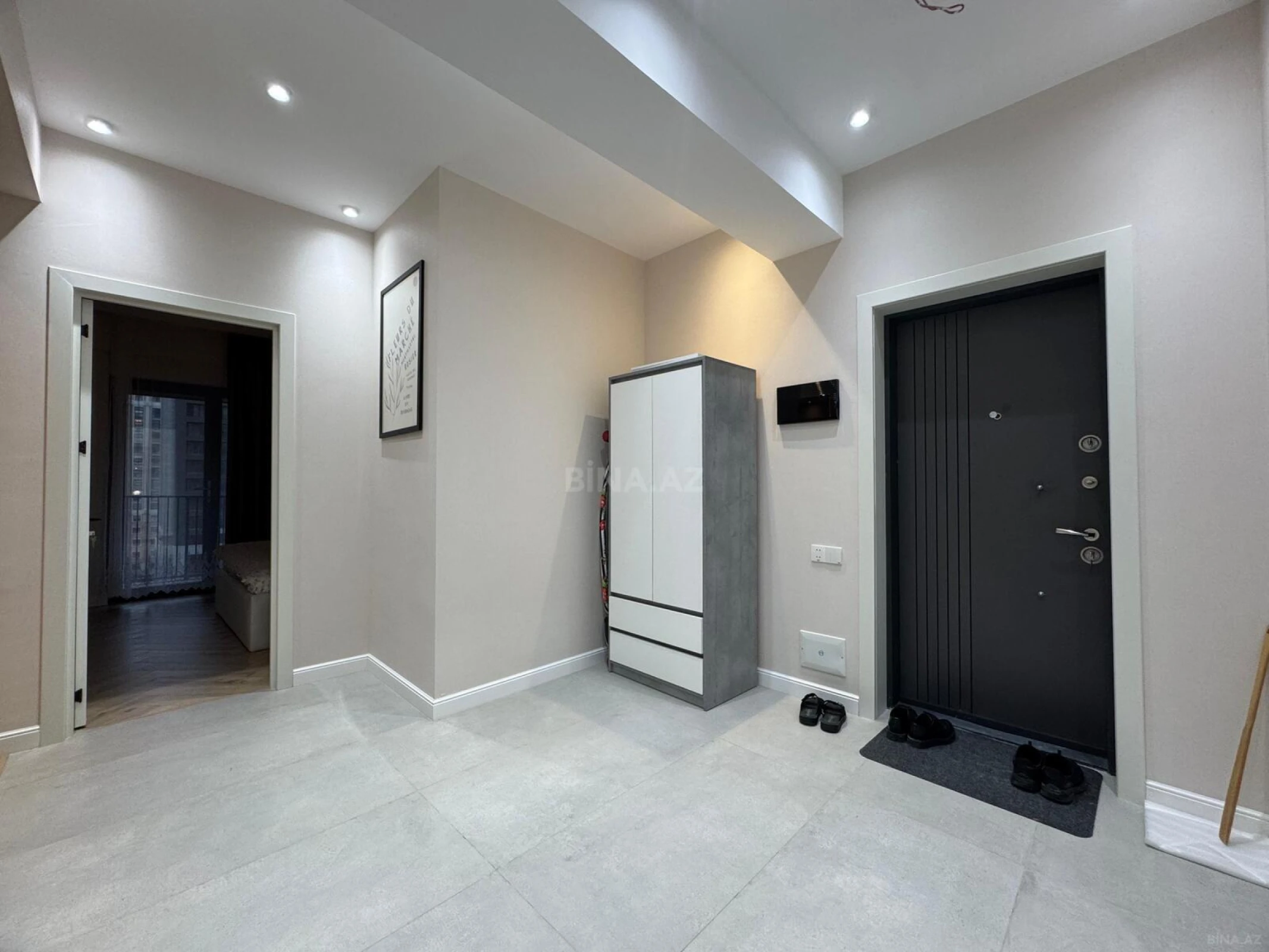 Kirayə verilir 2 otaqlı mənzil 70 m²