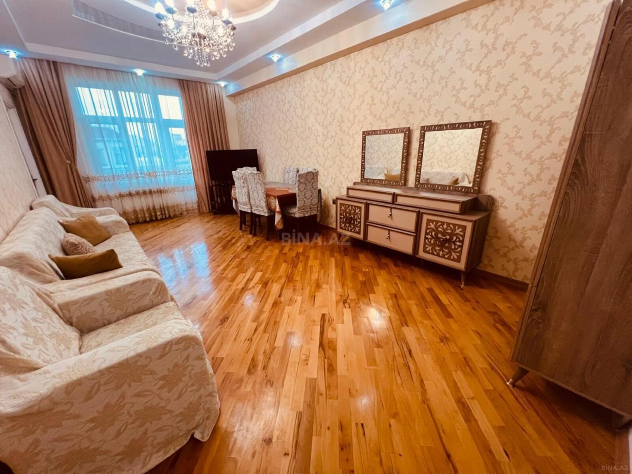 Satılır 3 otaqlı mənzil 96 m²