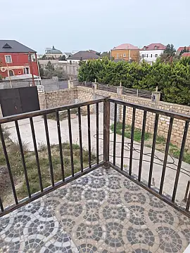 Satılır 6 otaqlı həyət evi 190 m²