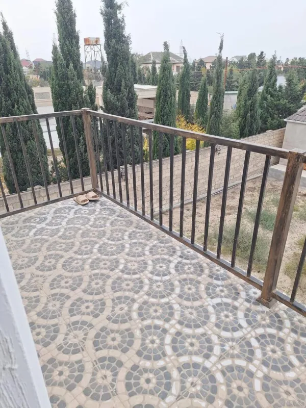 Satılır 6 otaqlı həyət evi 190 m²