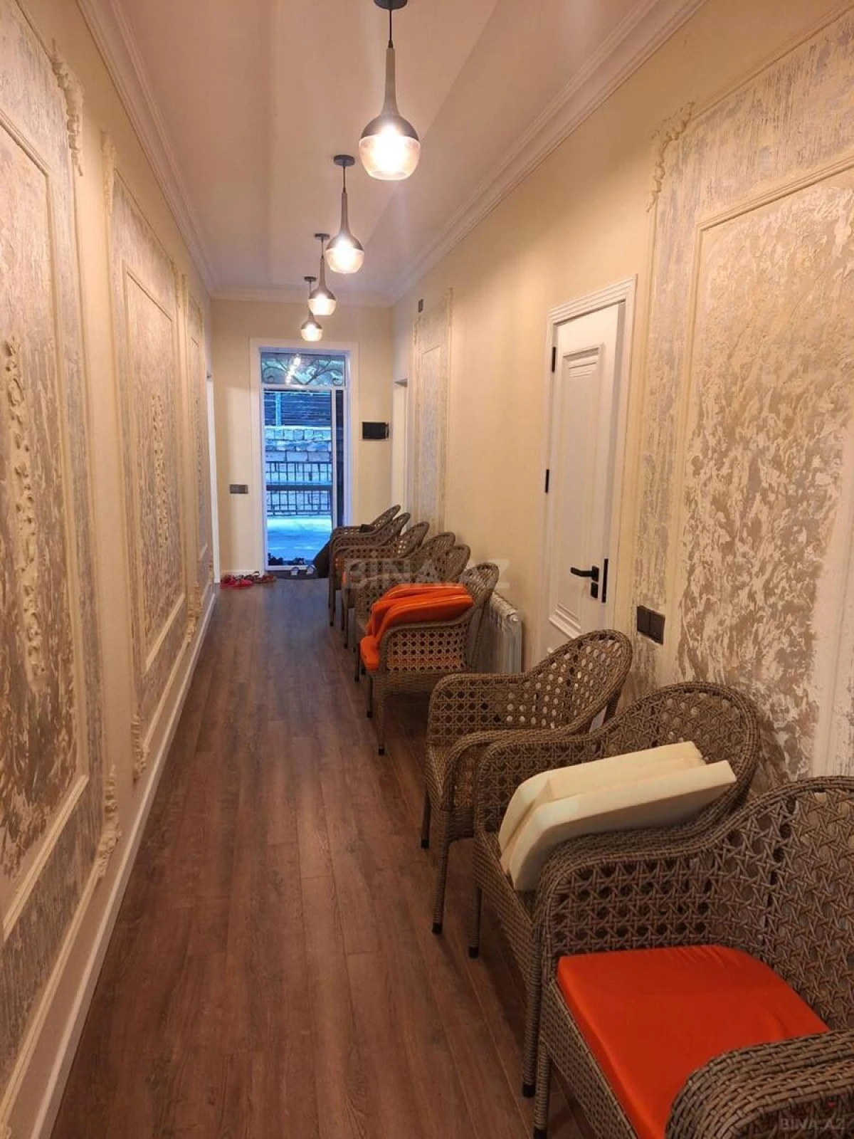 Satılır 6 otaqlı həyət evi 190 m²