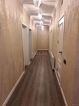 Satılır 6 otaqlı həyət evi 190 m²